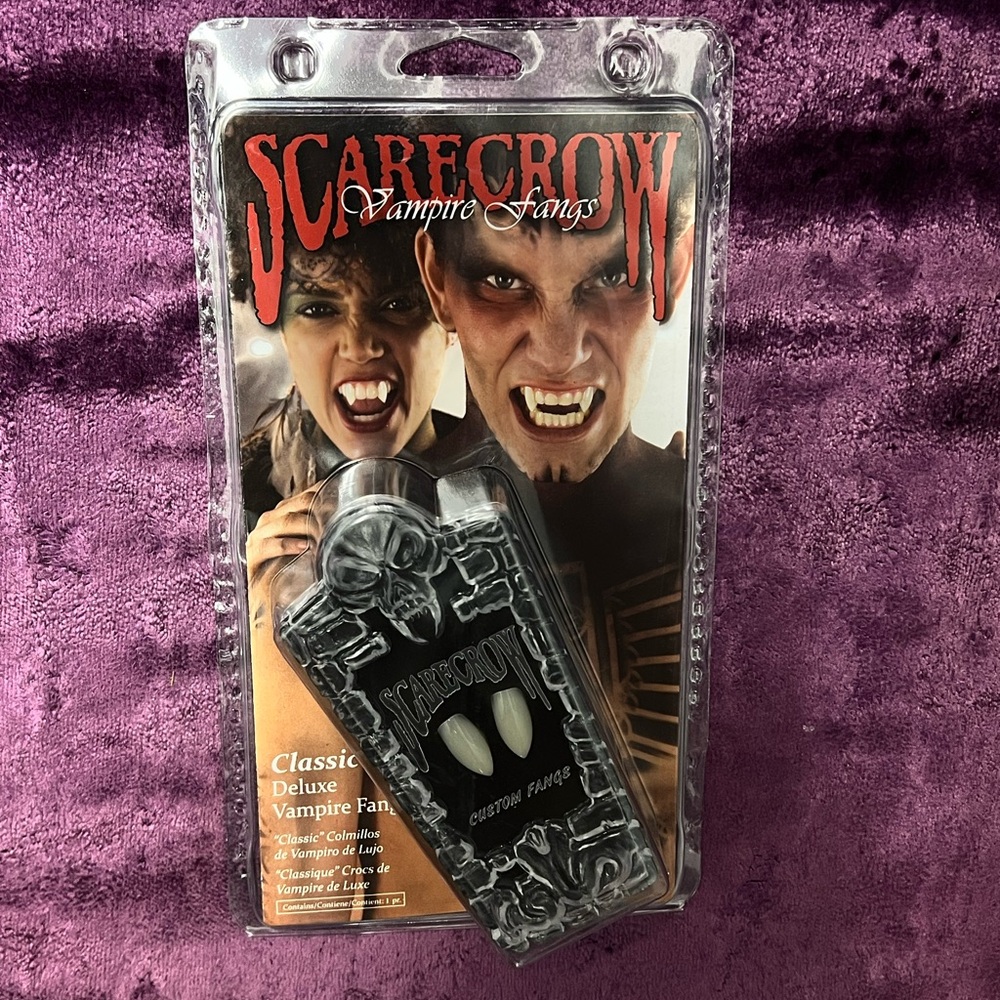 Scarecrow Vampire Fangs